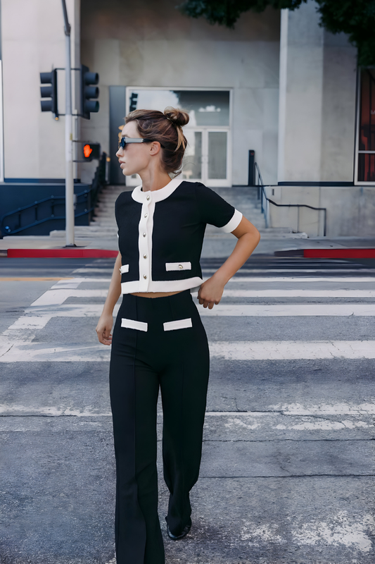 Sophia™ | Élégant Ensemble Noir et Blanc en Deux Pièces