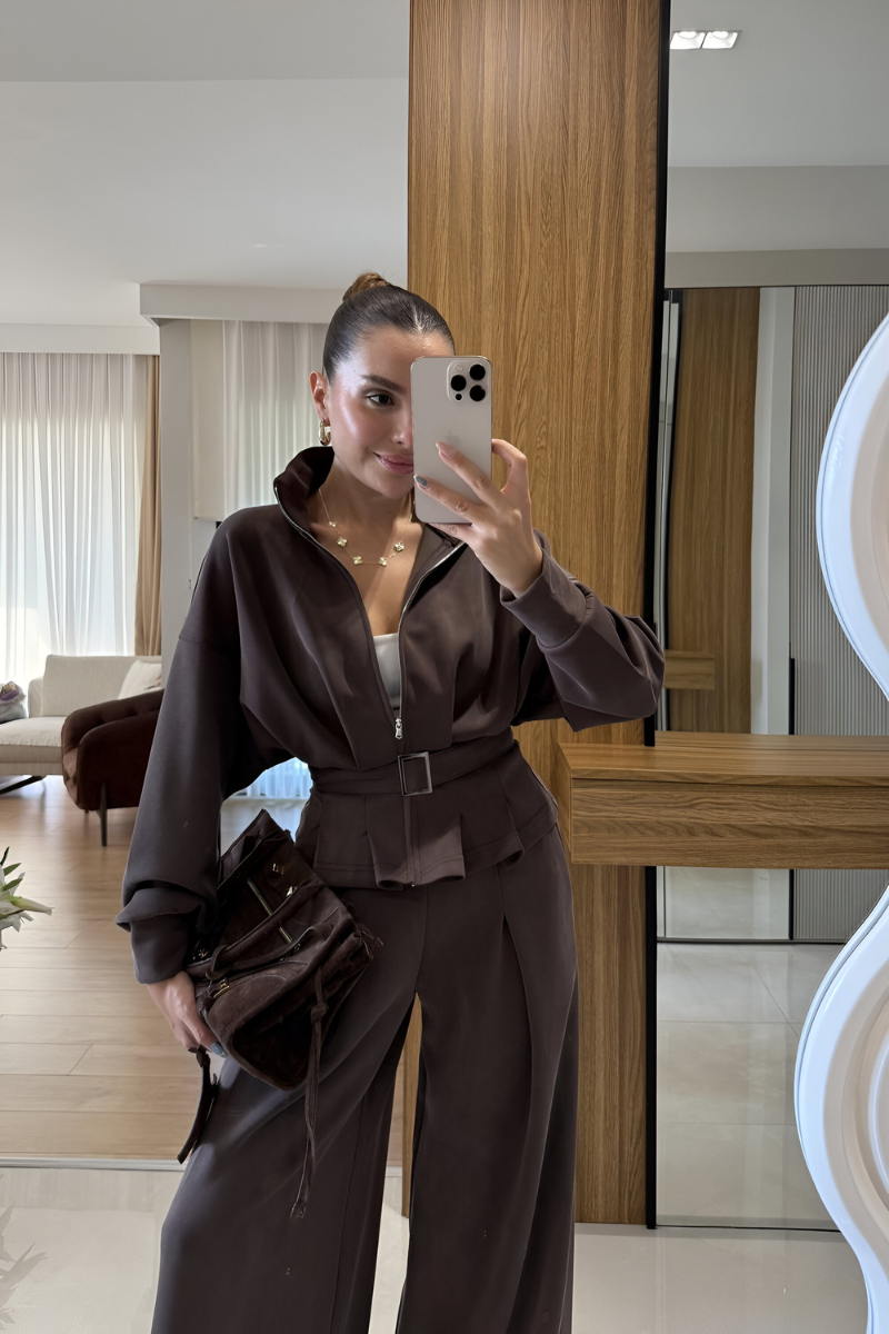 Lavi™ | Ensemble moderne cintré en deux pièces