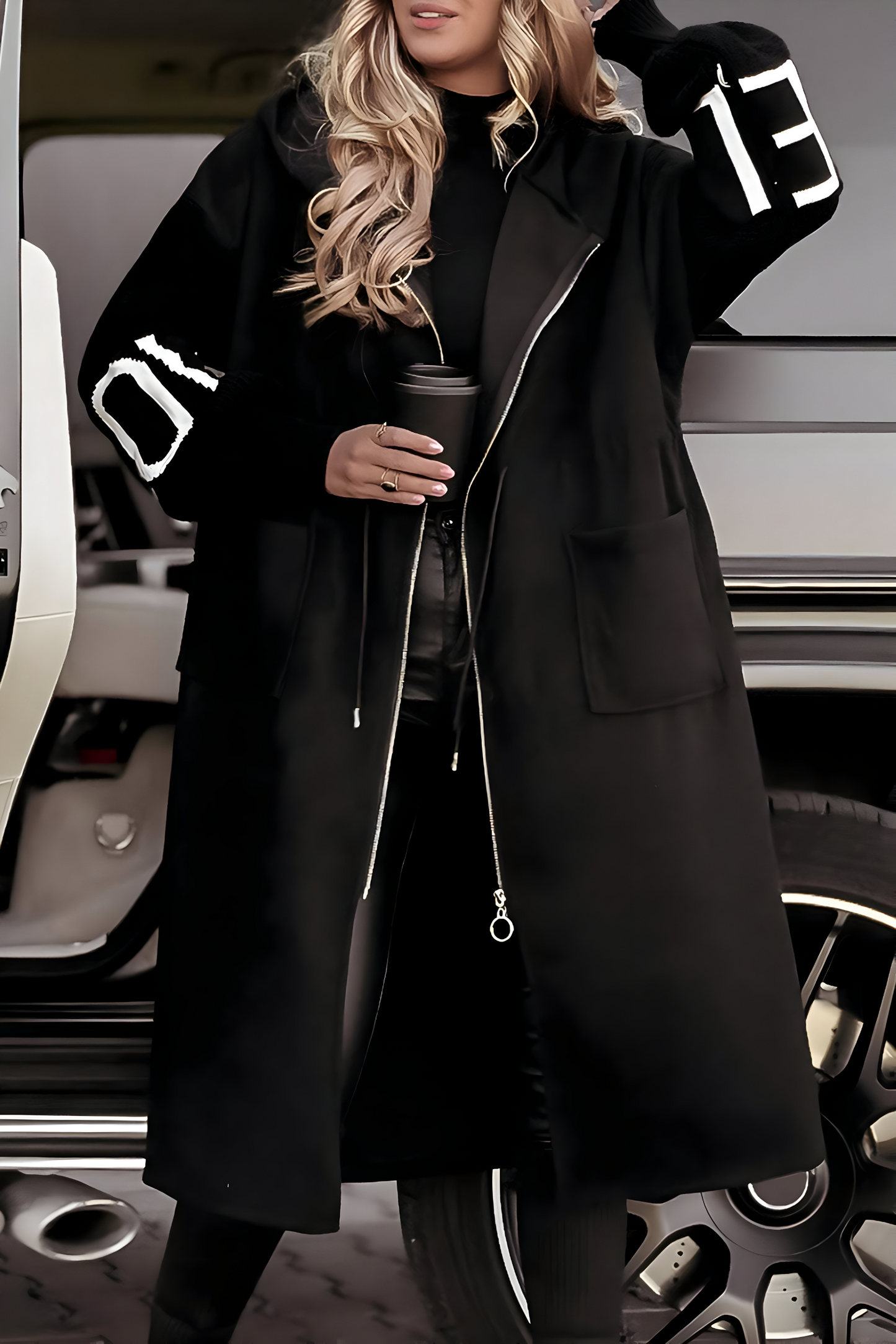 Felicia | Veste femme avec manches tricotées et capuche