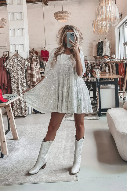 Lilia™ | Robe de fête élégante et fluide avec paillettes