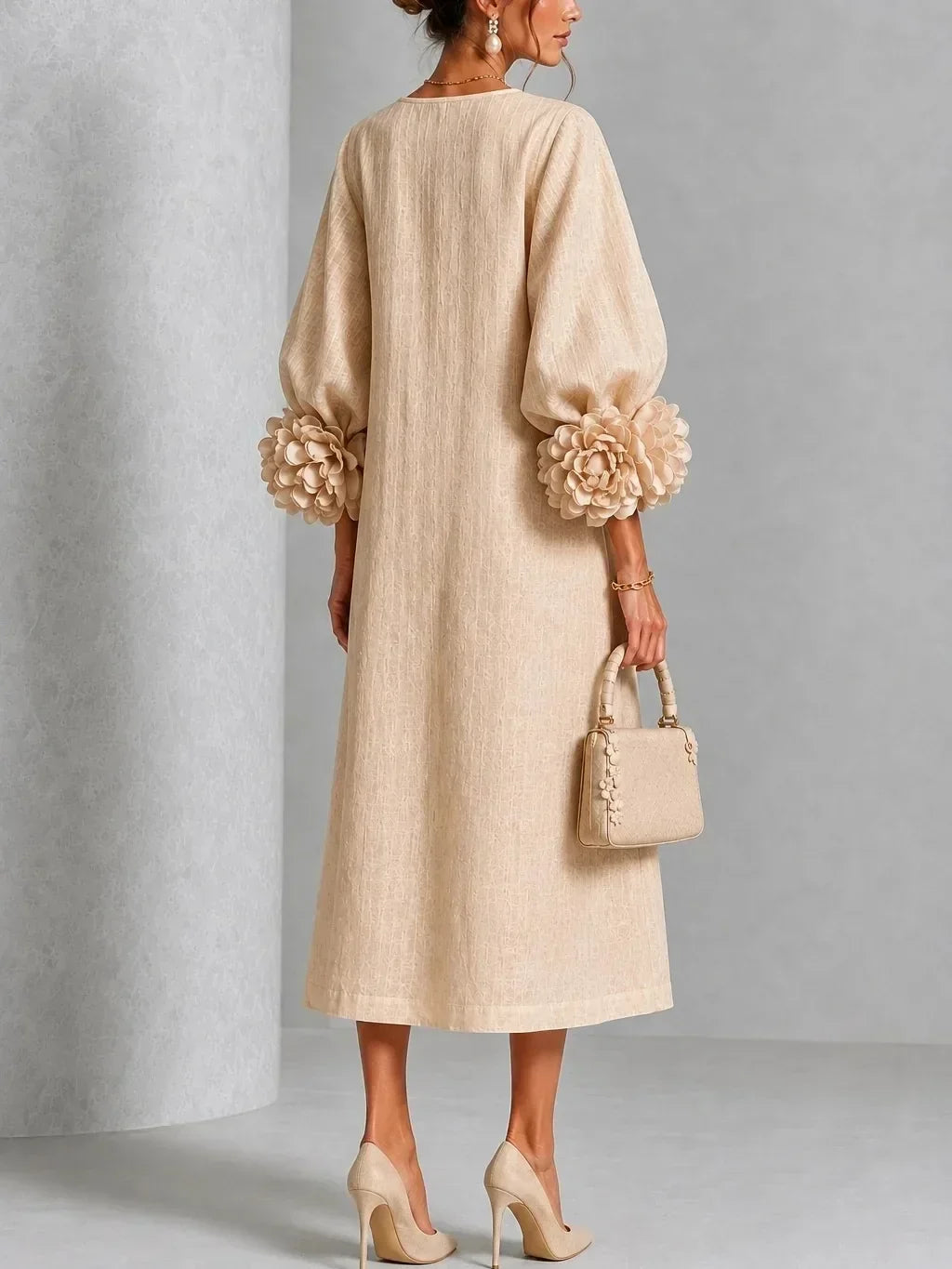 Margaux™ | Robe midi élégante qui camoufle le ventre avec manches fleuries